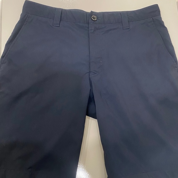 Hollas Navy Golf Shorts Size 34 - Picture 1 of 5